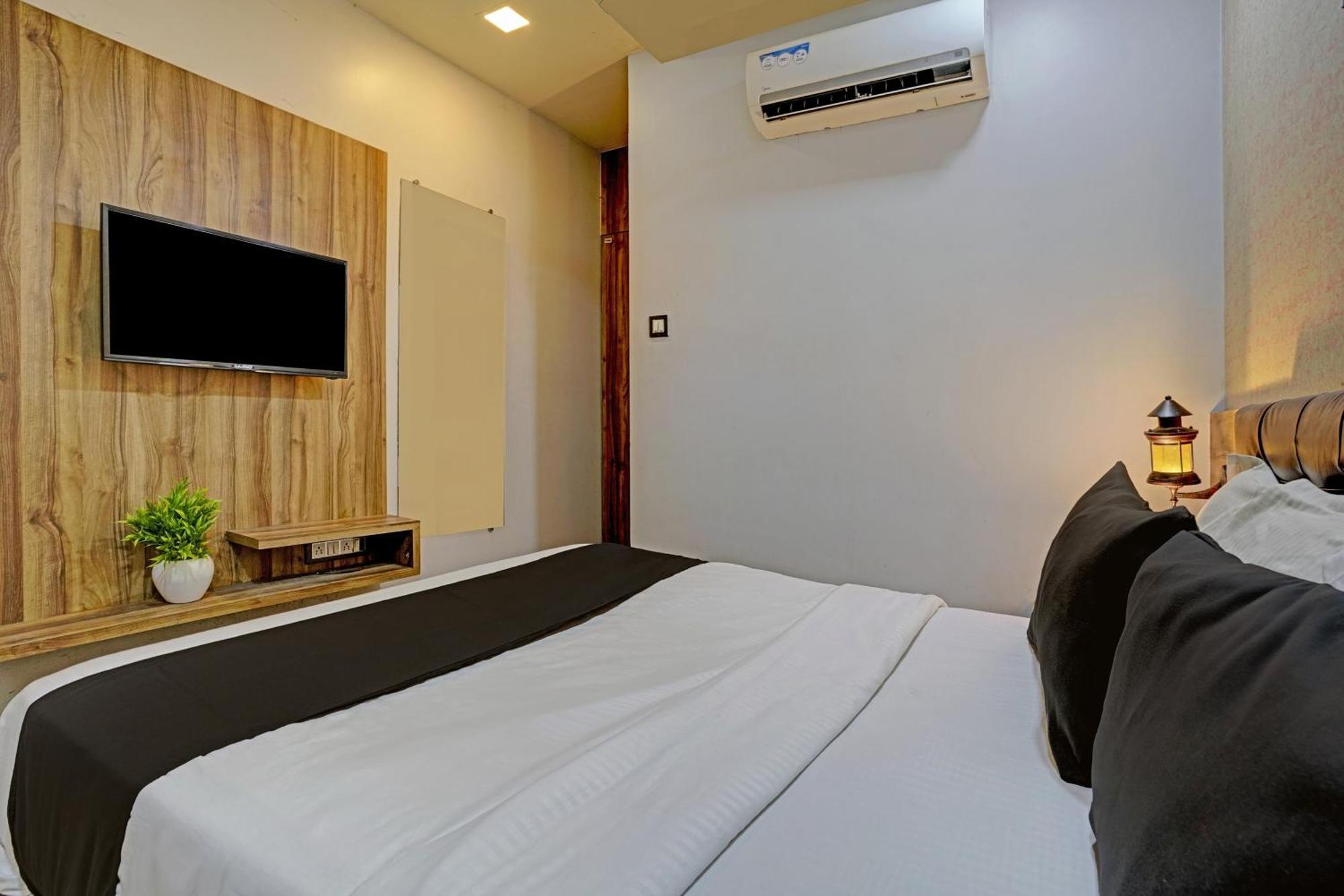 Hotel O Blue Inn Residence Near R City Mall Mumbai Exterior foto