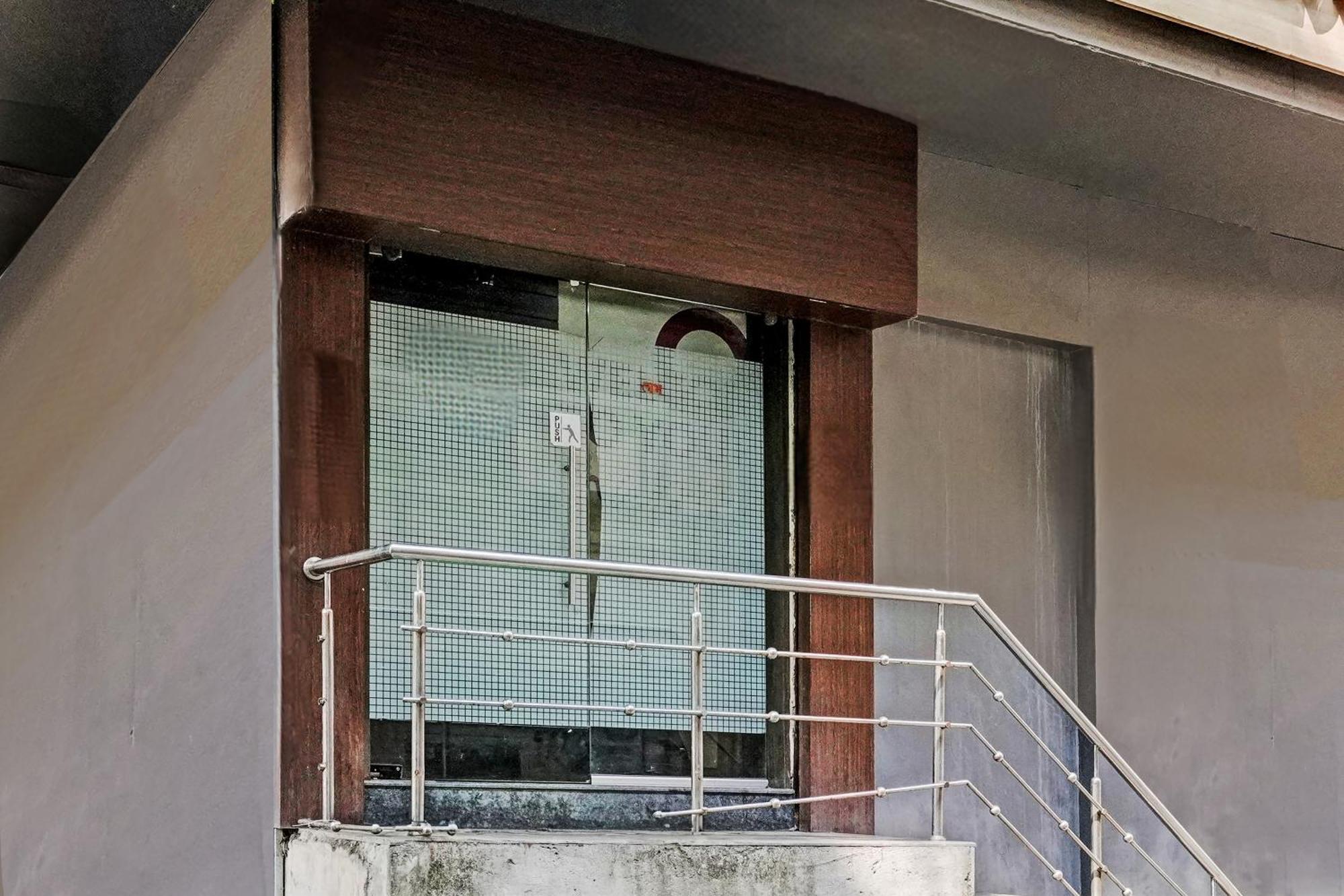 Hotel O Blue Inn Residence Near R City Mall Mumbai Exterior foto